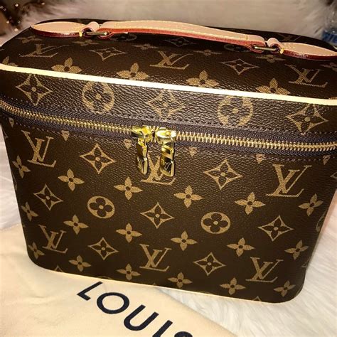 louis vuitton makeupbag|louis vuitton makeup bag selfridges.